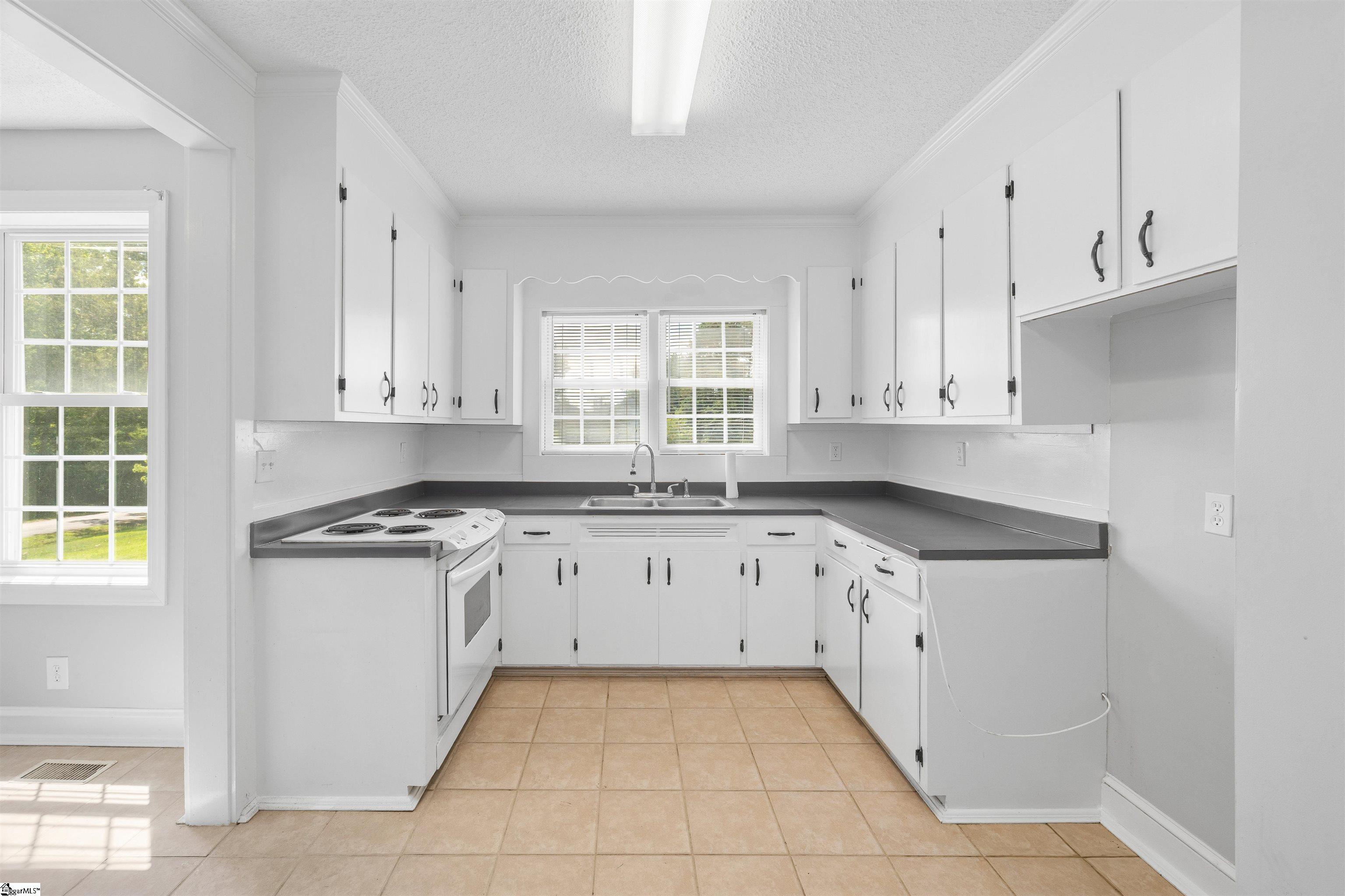 130 Old Locust Hill Road Taylors, SC 29687