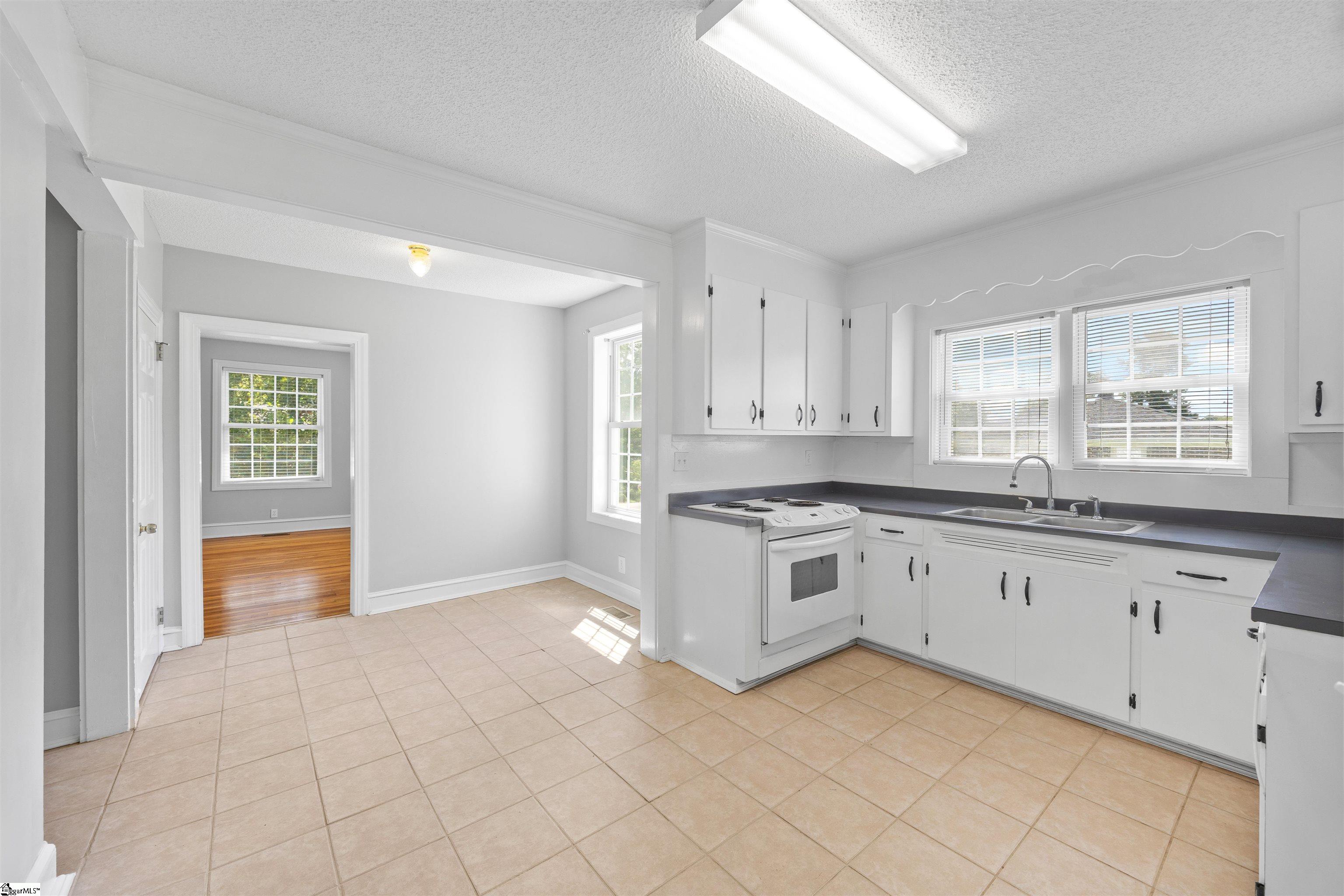 130 Old Locust Hill Road Taylors, SC 29687