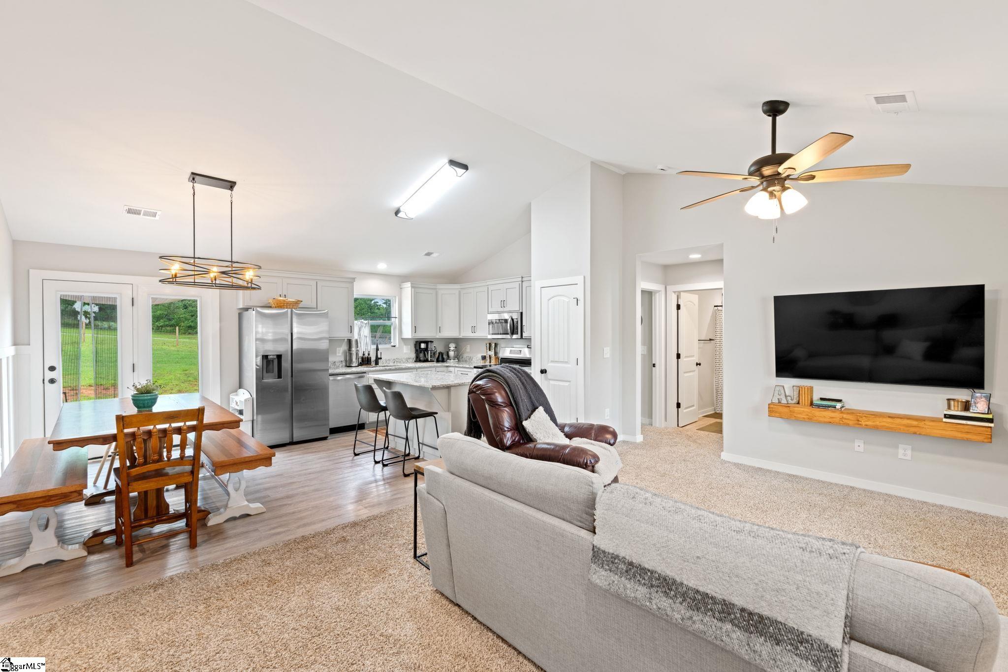 47 Georgia Acres Road Gray Court, SC 29645