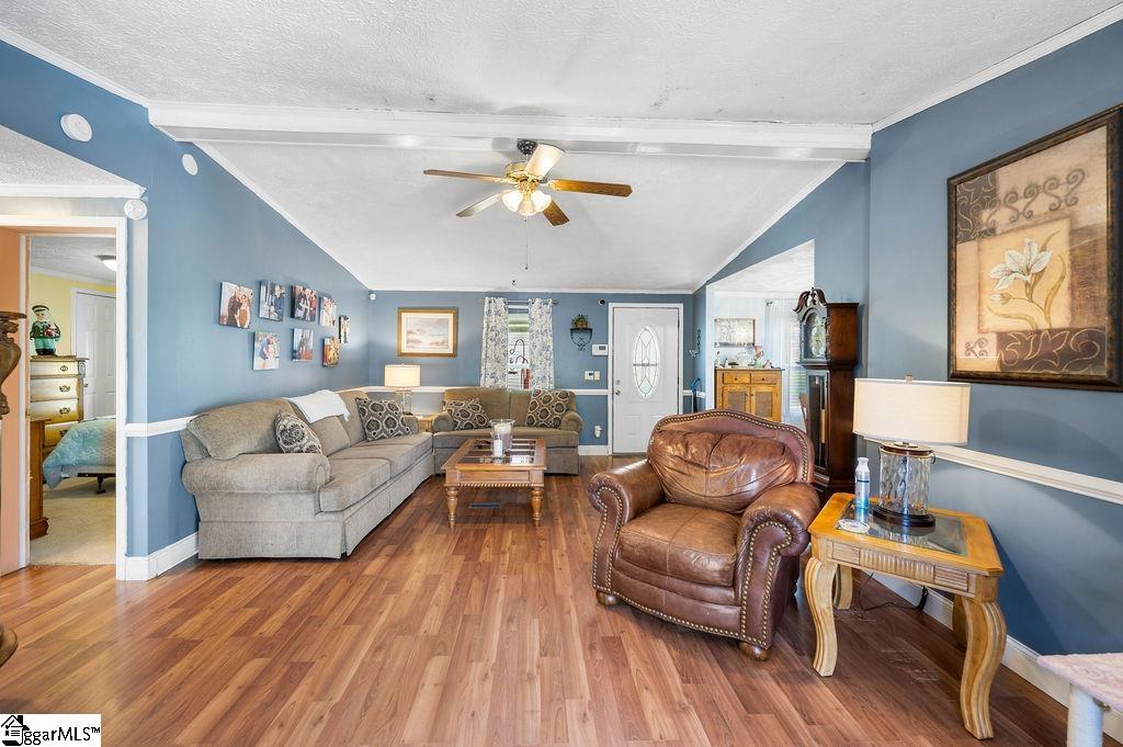 128 Barnett Road Campobello, SC 29322