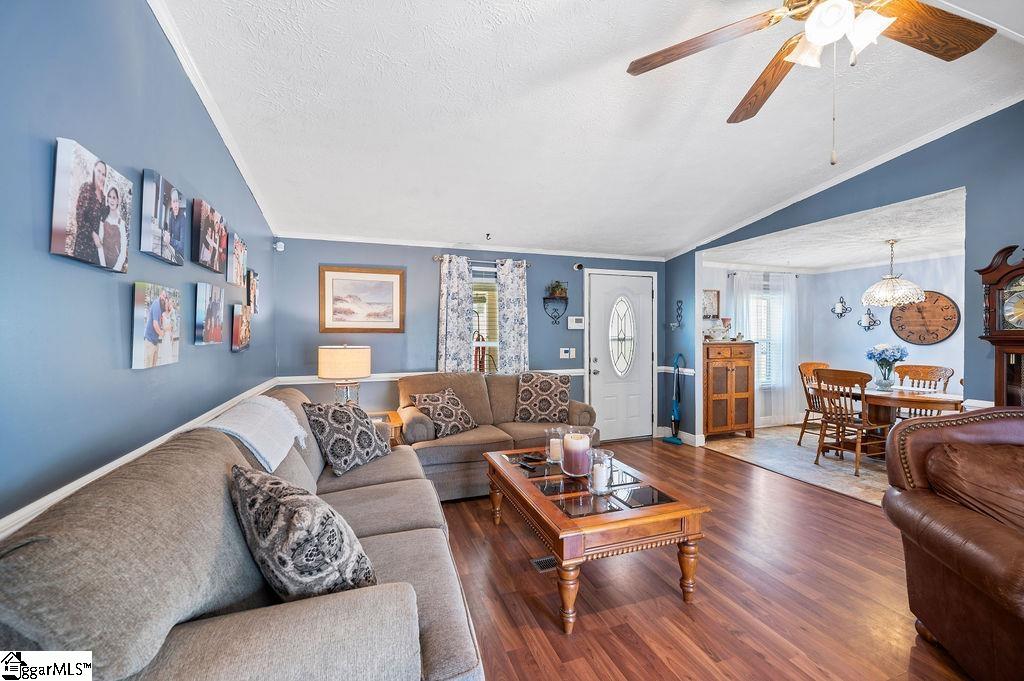 128 Barnett Road Campobello, SC 29322