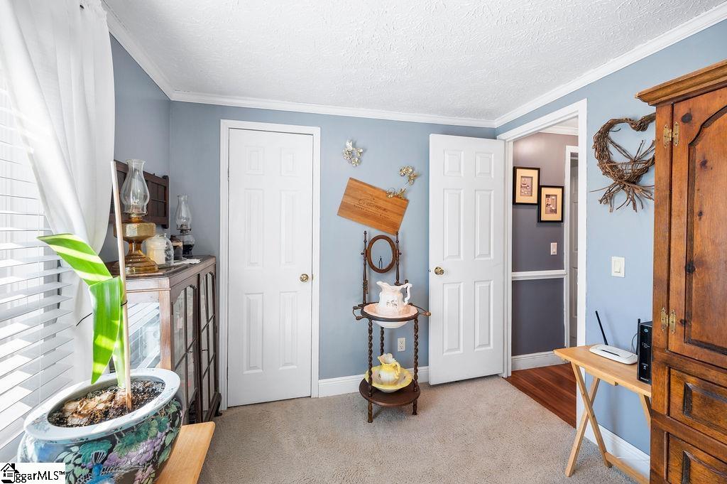 128 Barnett Road Campobello, SC 29322