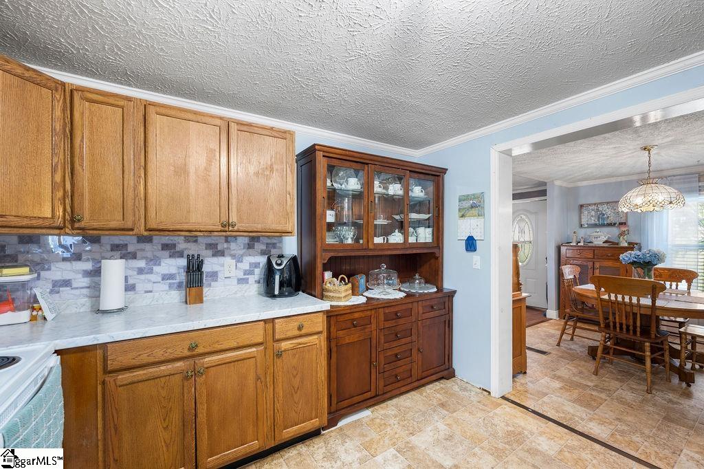128 Barnett Road Campobello, SC 29322