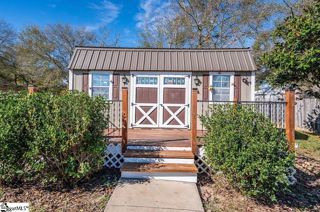 128 Barnett Road Campobello, SC 29322