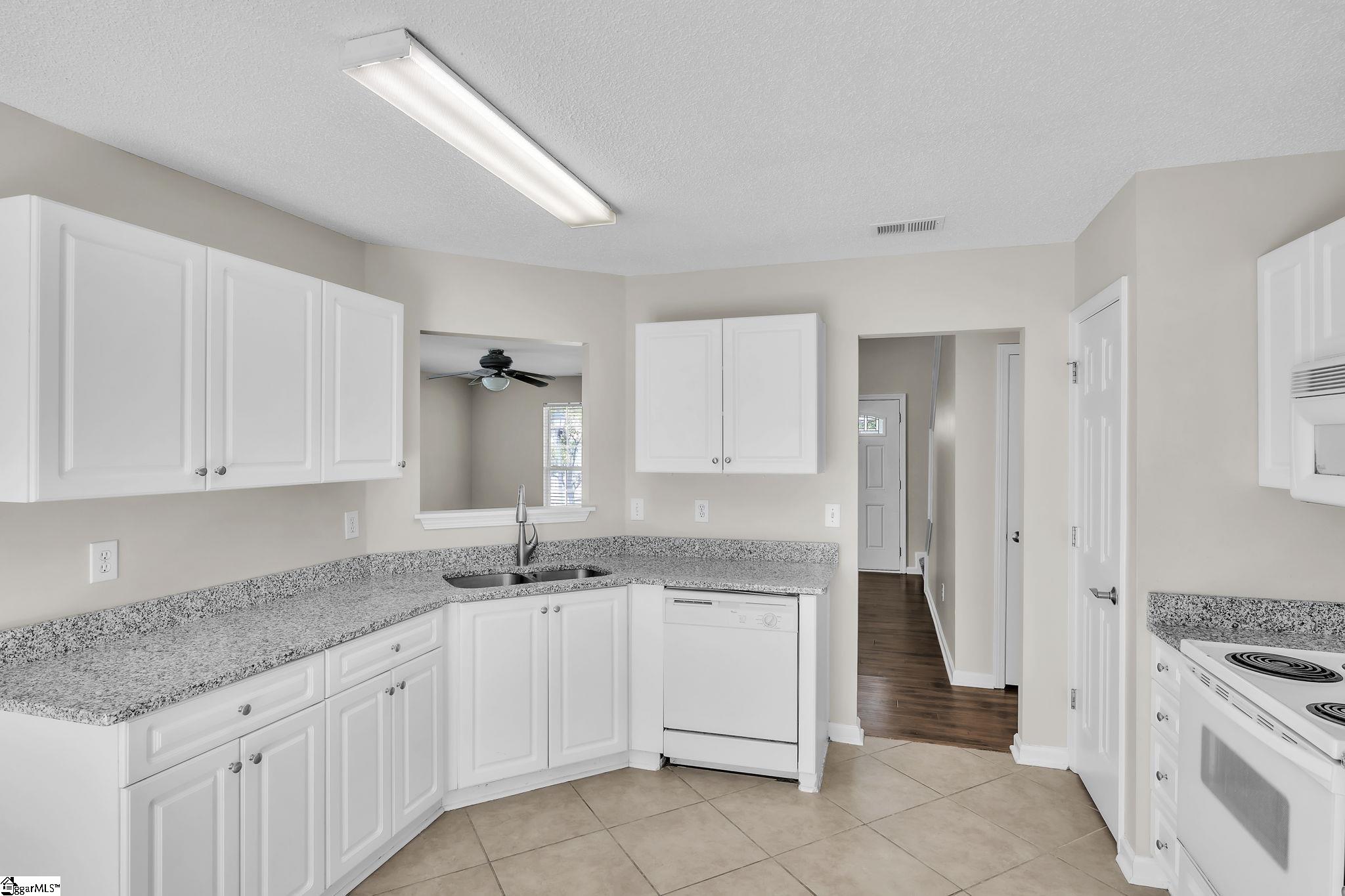 10 Brockmore Drive Greenville, SC 29605