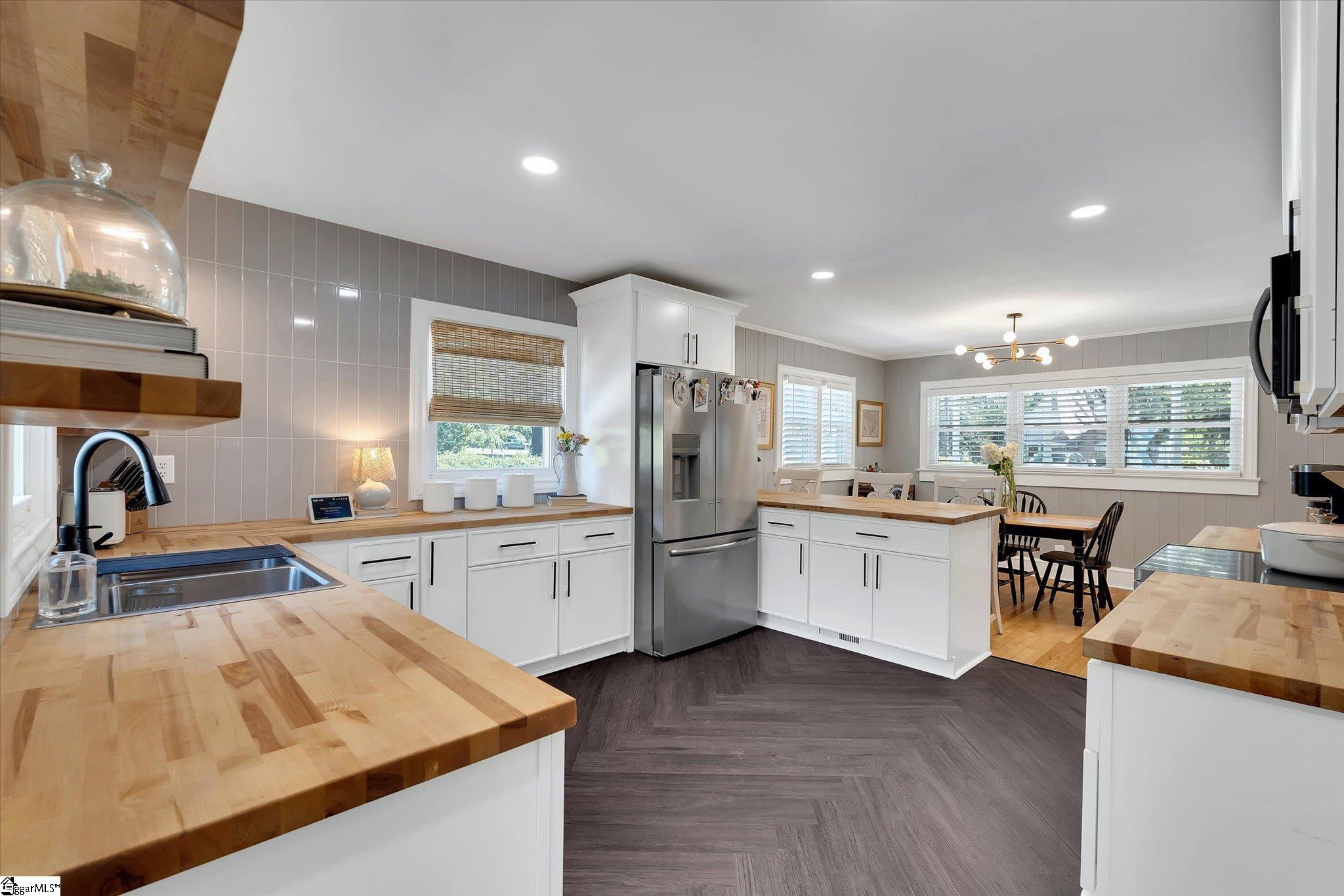 209 Donnan Road Taylors, SC 29687