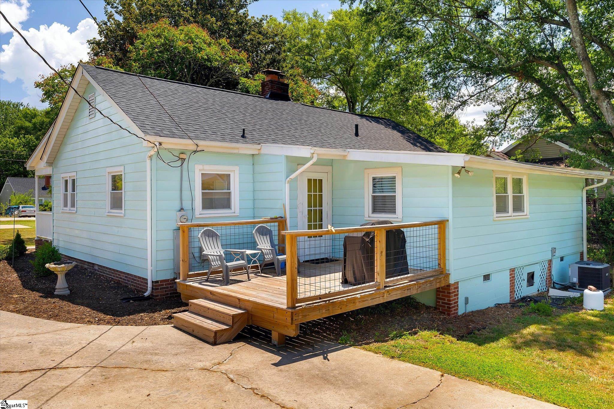 209 Donnan Road Taylors, SC 29687