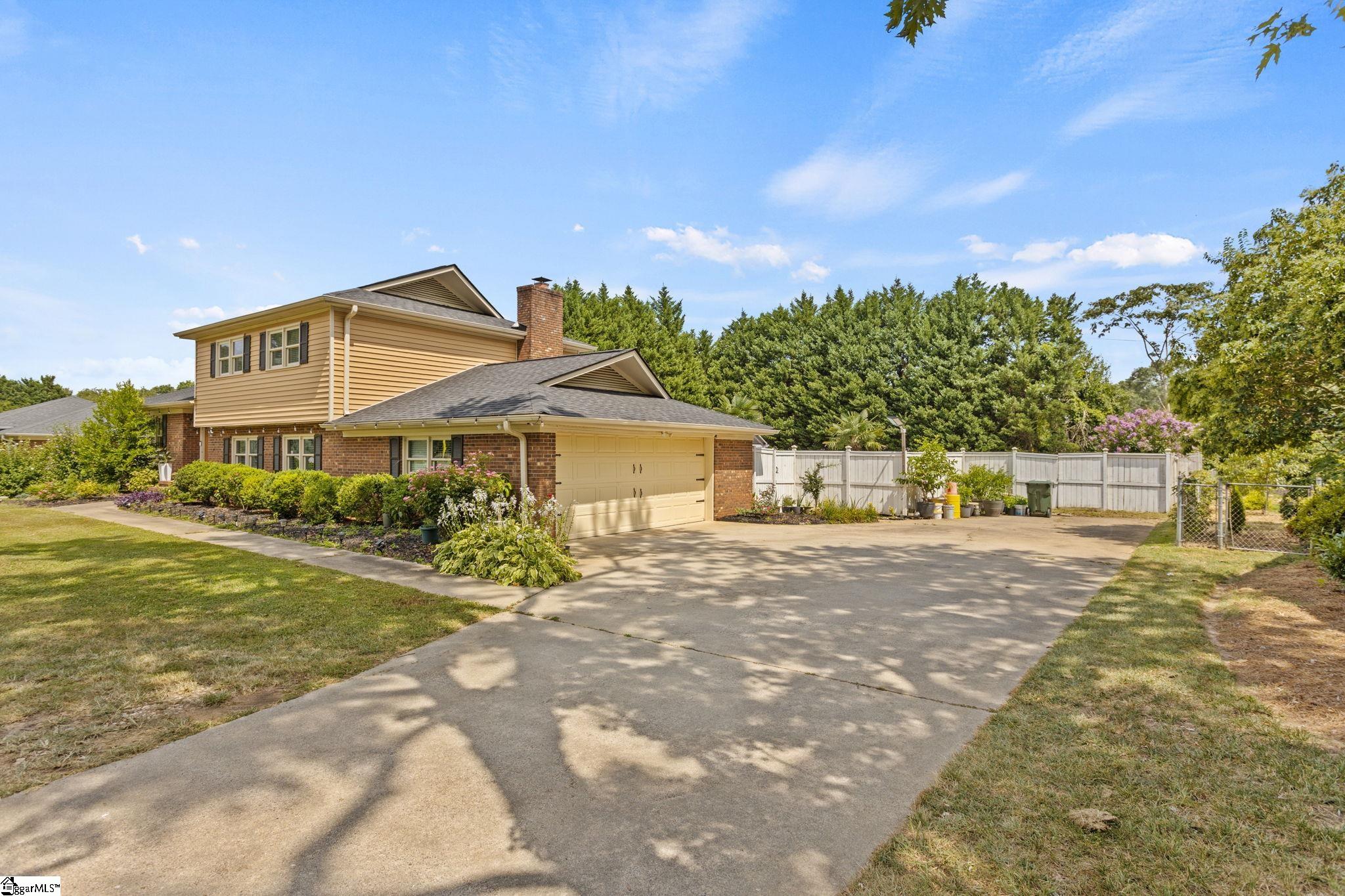 724 Hudson Road Greenville, SC 29615