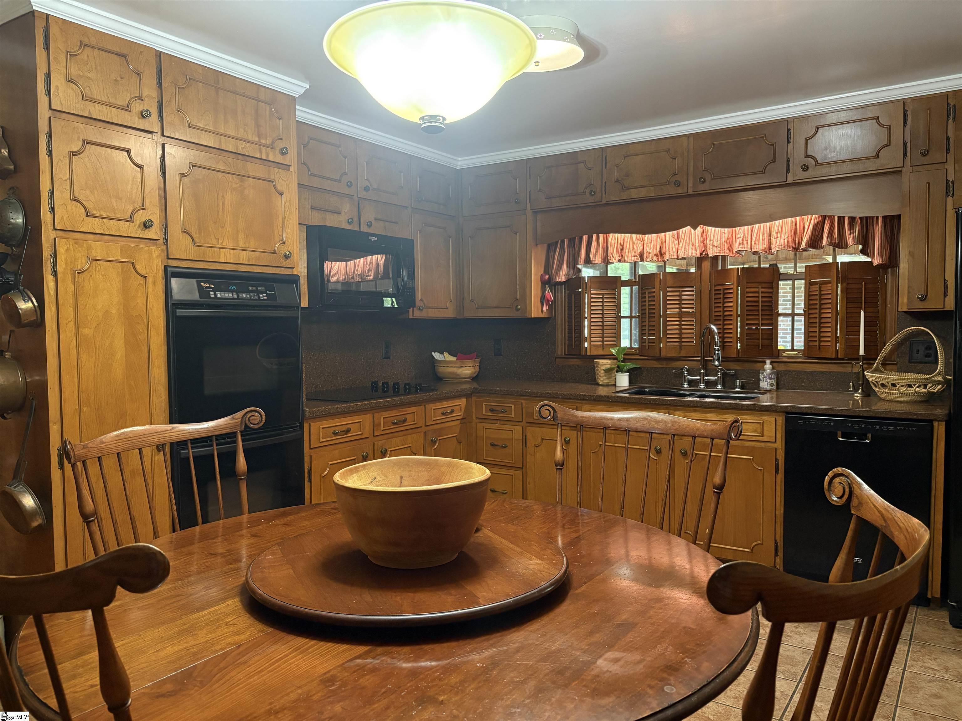 718 Parkview Drive Laurens, SC 29360