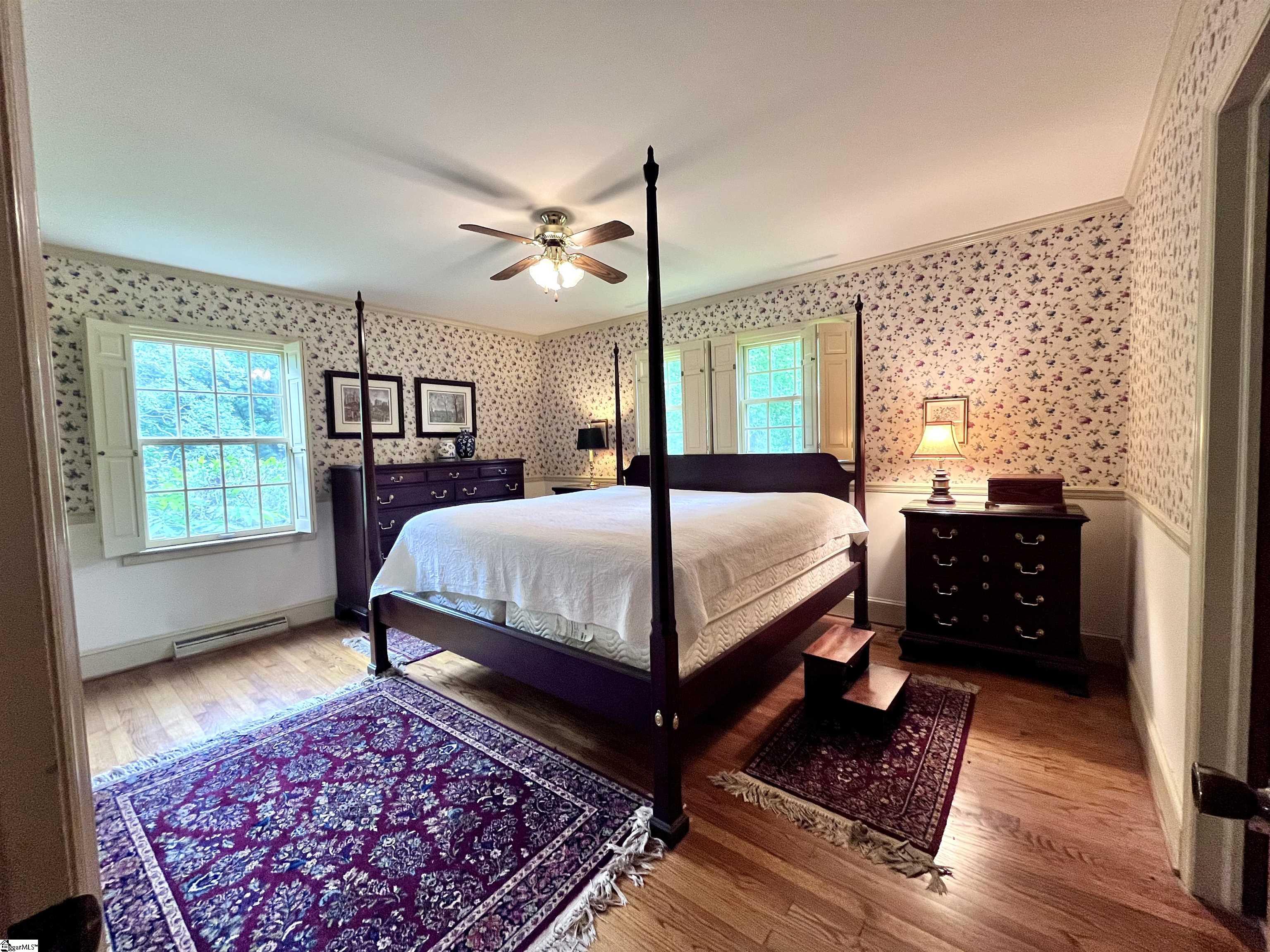 718 Parkview Drive Laurens, SC 29360