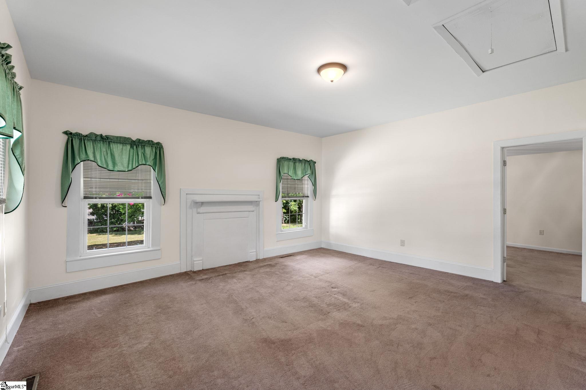 206 Ivydale Drive Greenville, SC 29609
