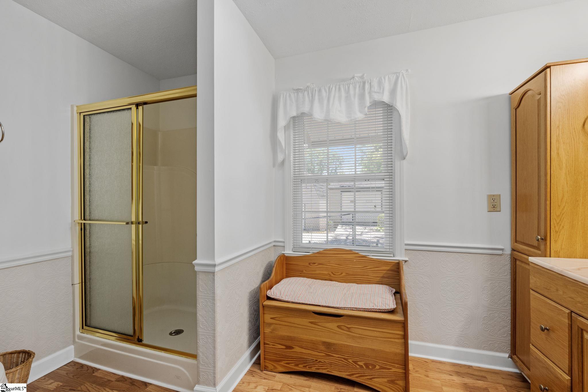 206 Ivydale Drive Greenville, SC 29609