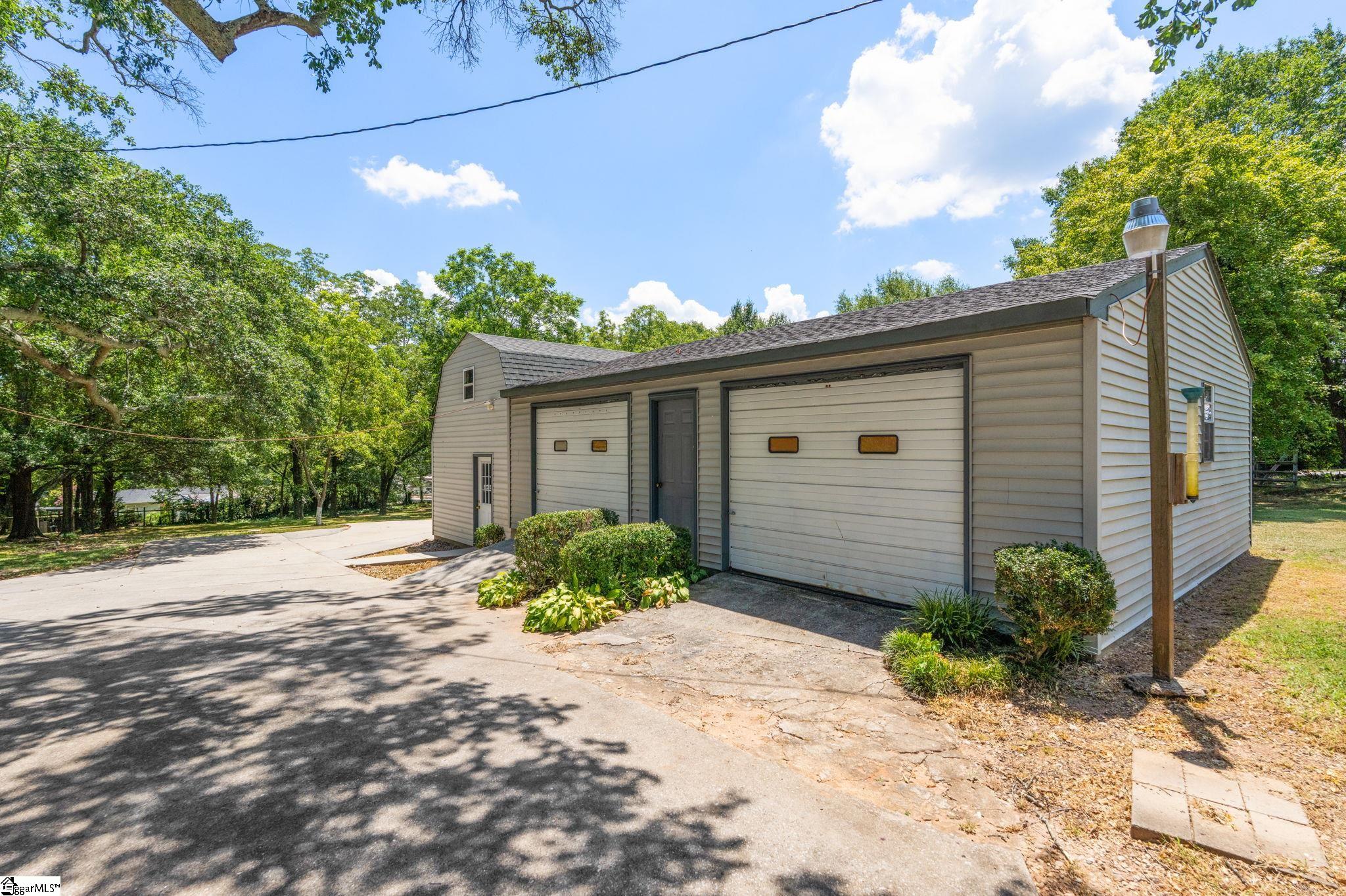 206 Ivydale Drive Greenville, SC 29609