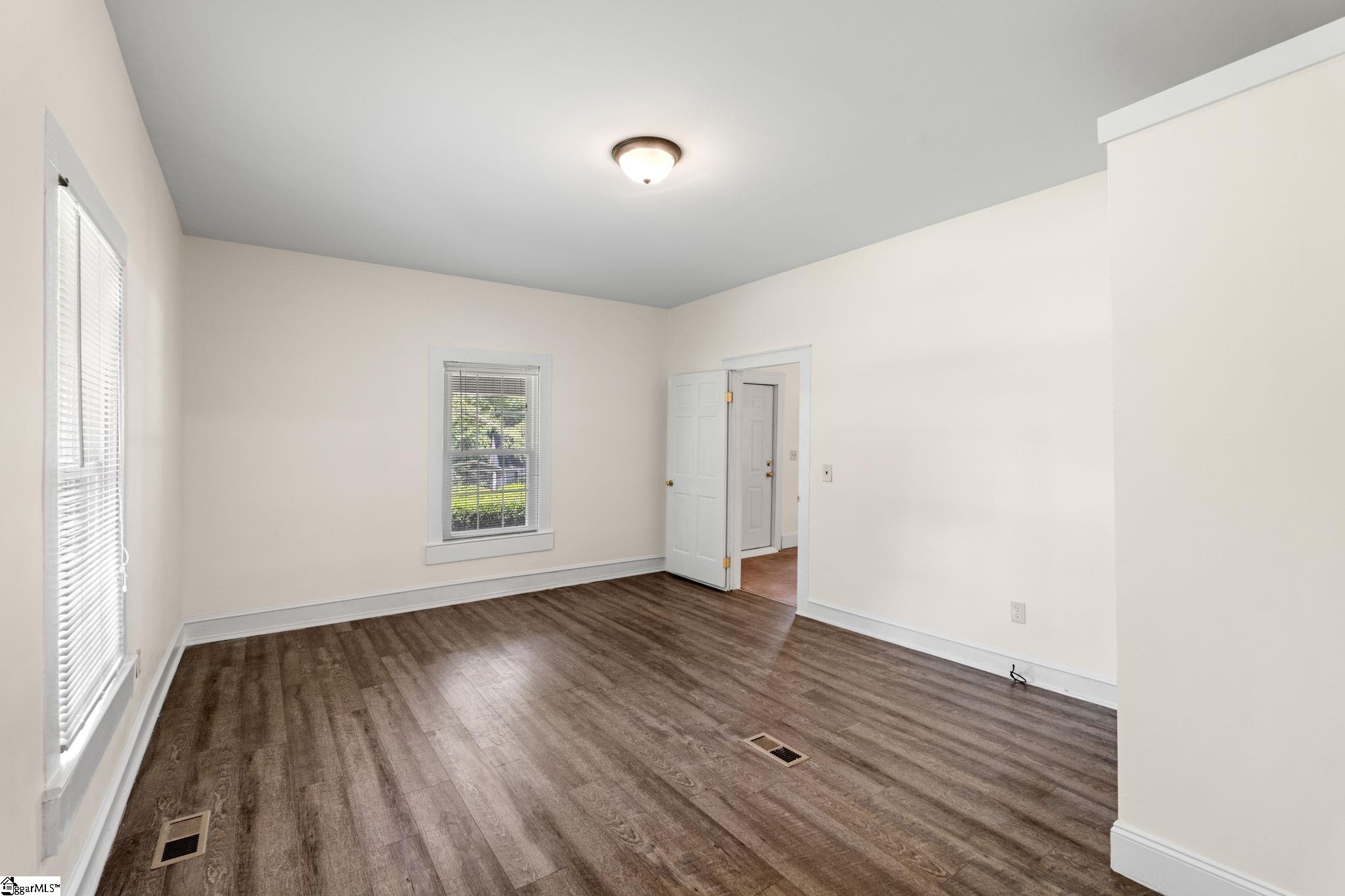 206 Ivydale Drive Greenville, SC 29609
