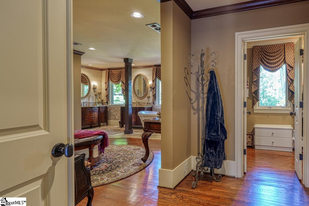 121 Montgomery Drive Spartanburg, SC 29302