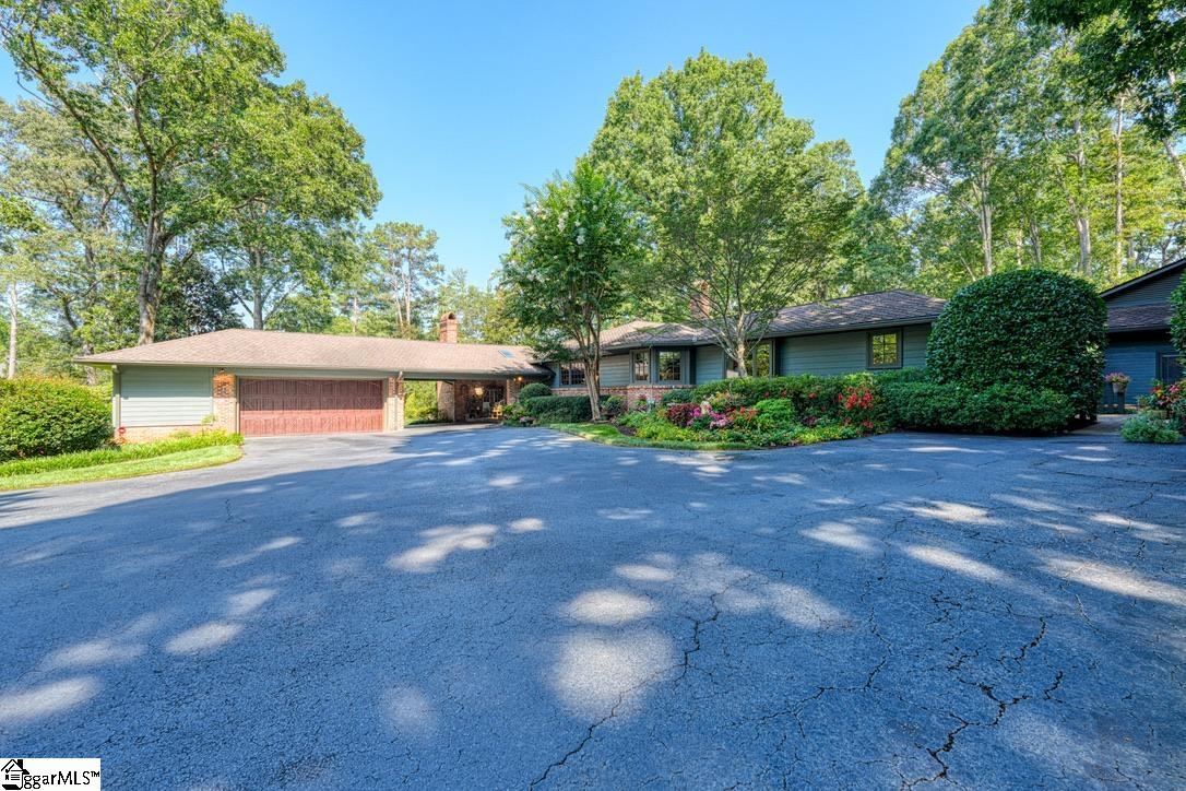 121 Montgomery Drive Spartanburg, SC 29302