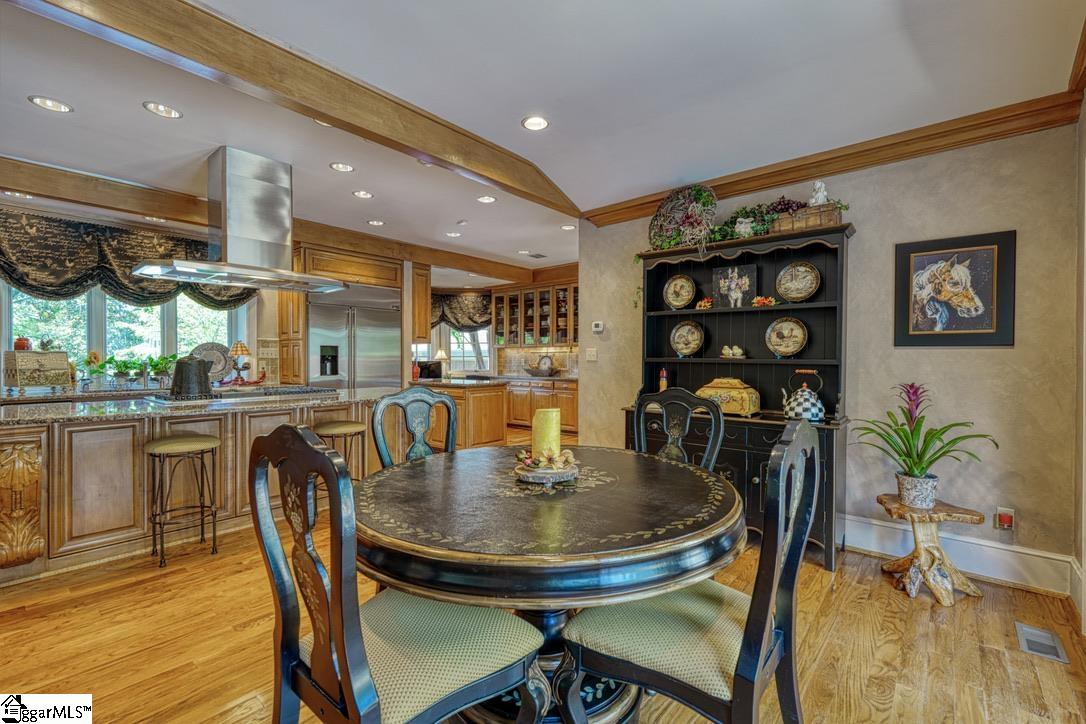 121 Montgomery Drive Spartanburg, SC 29302