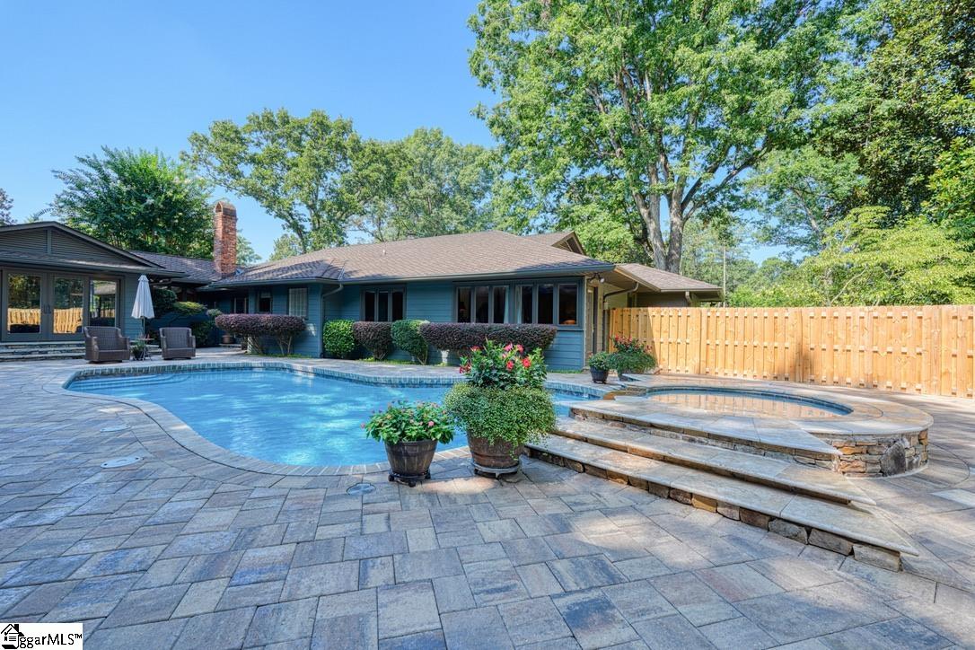 121 Montgomery Drive Spartanburg, SC 29302