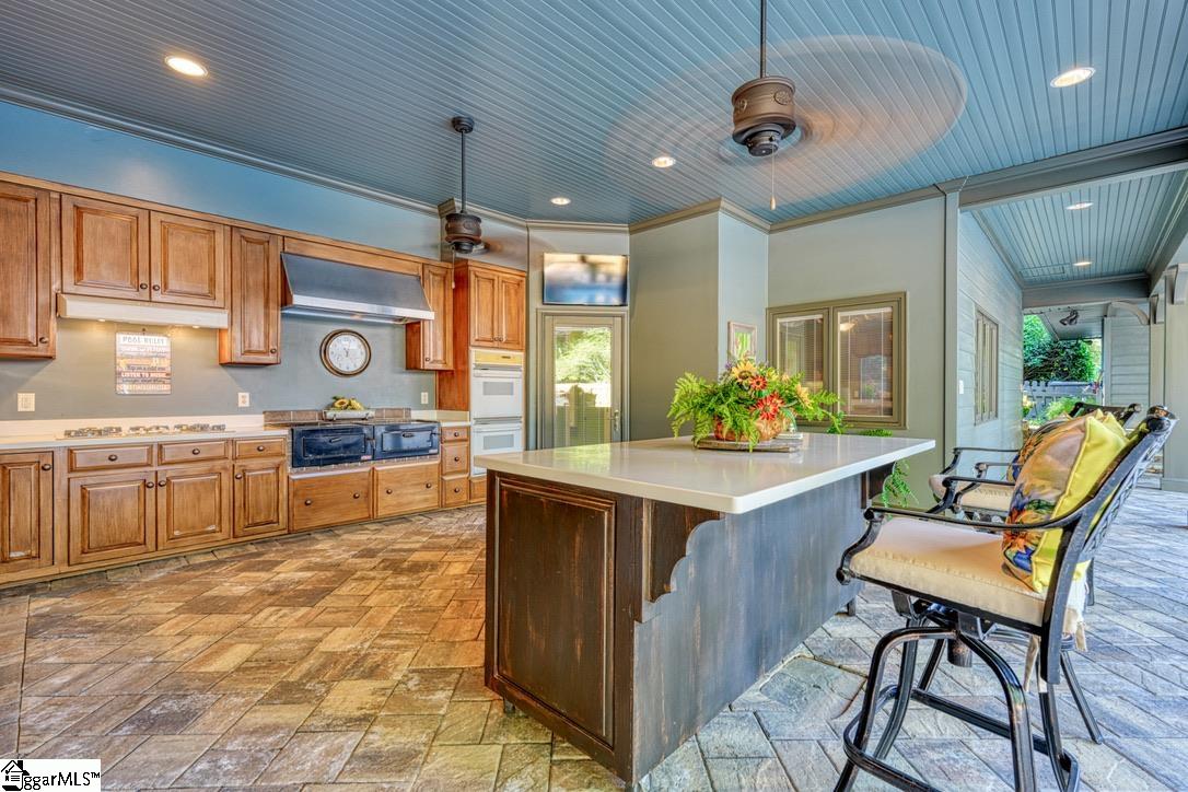 121 Montgomery Drive Spartanburg, SC 29302