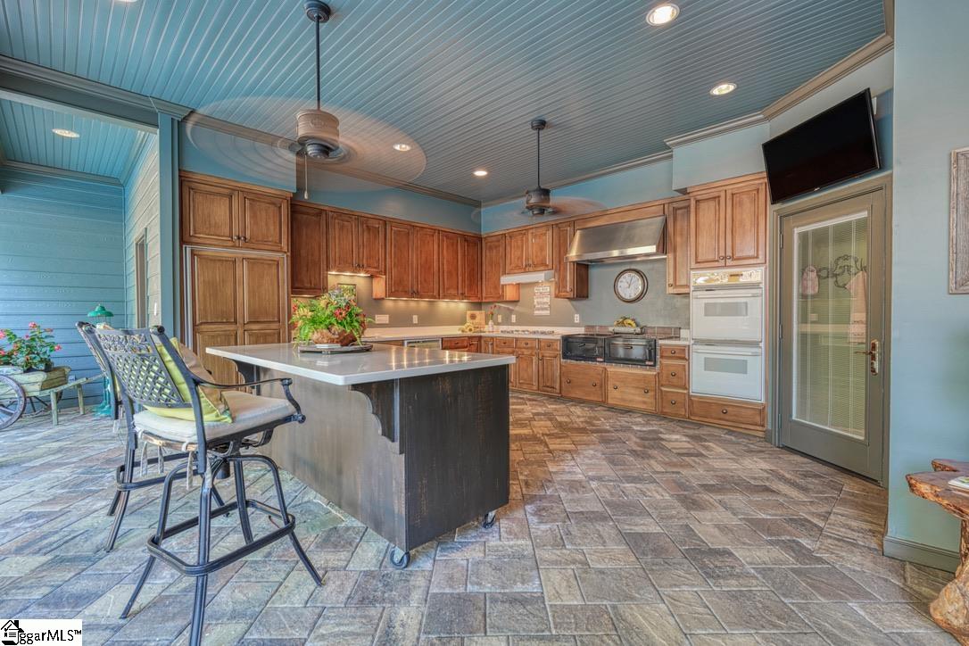 121 Montgomery Drive Spartanburg, SC 29302