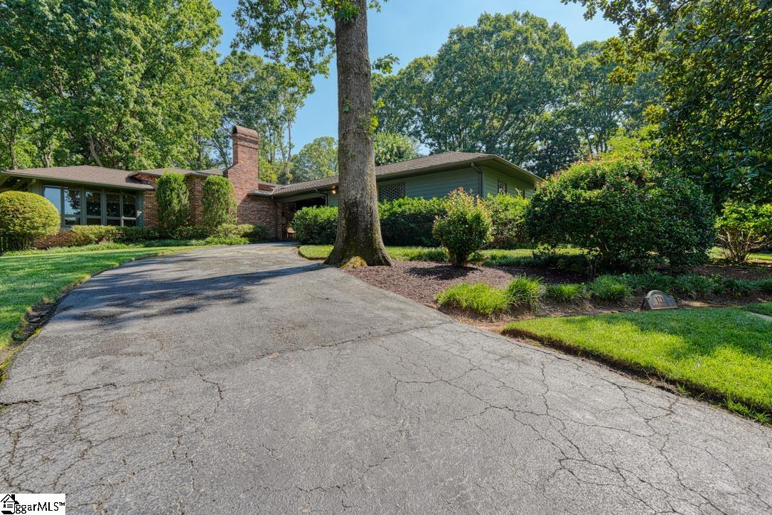 121 Montgomery Drive Spartanburg, SC 29302