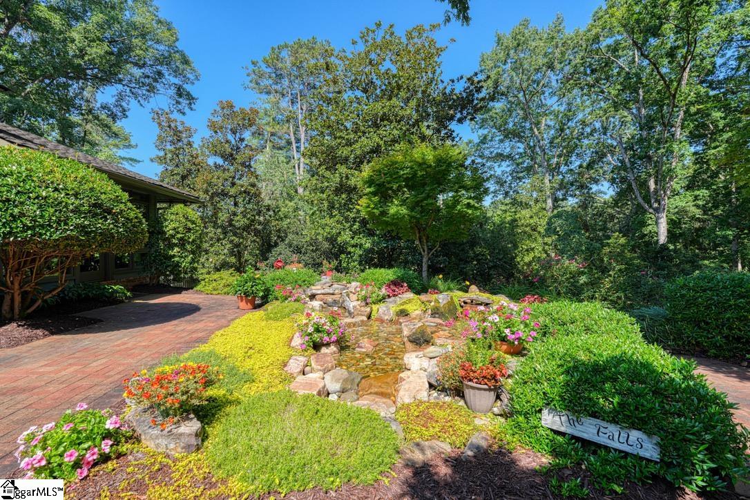 121 Montgomery Drive Spartanburg, SC 29302