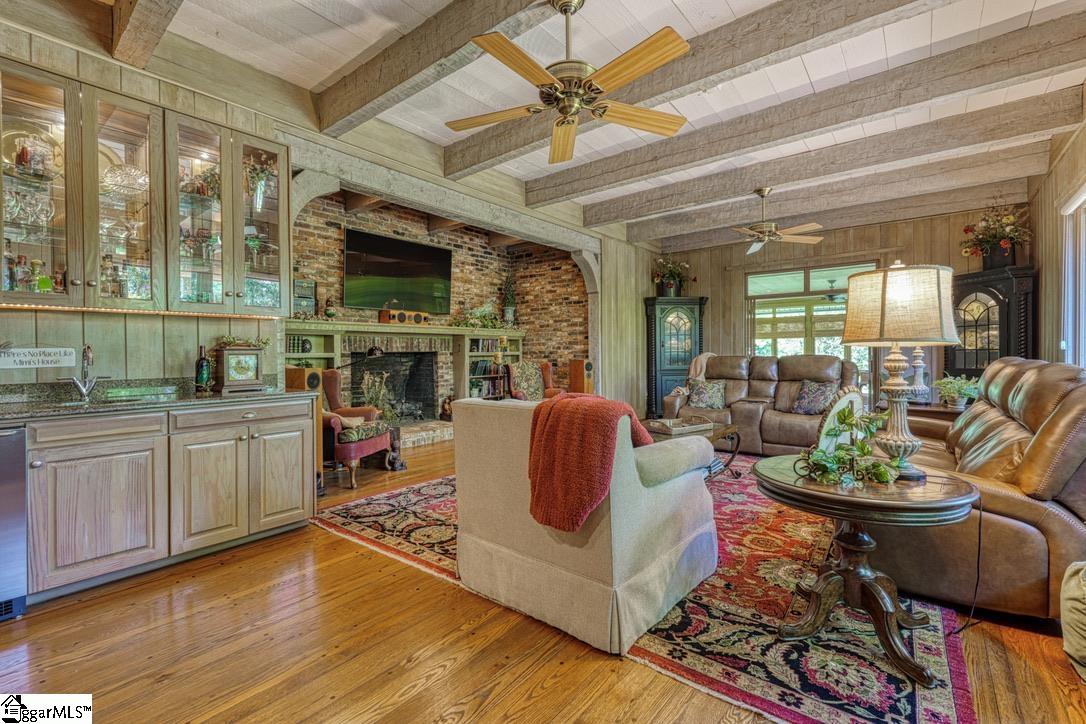 121 Montgomery Drive Spartanburg, SC 29302