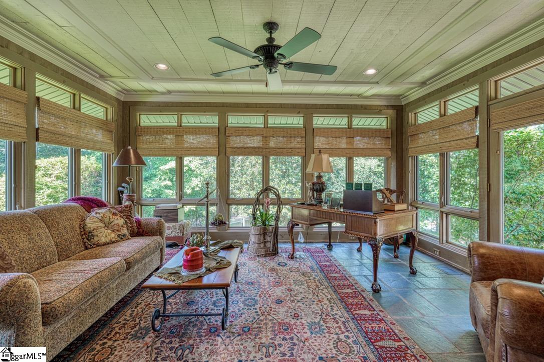 121 Montgomery Drive Spartanburg, SC 29302