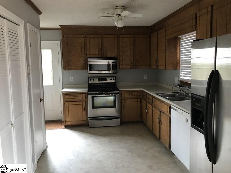 1003 Ikes Road Taylors, SC 29687-3874