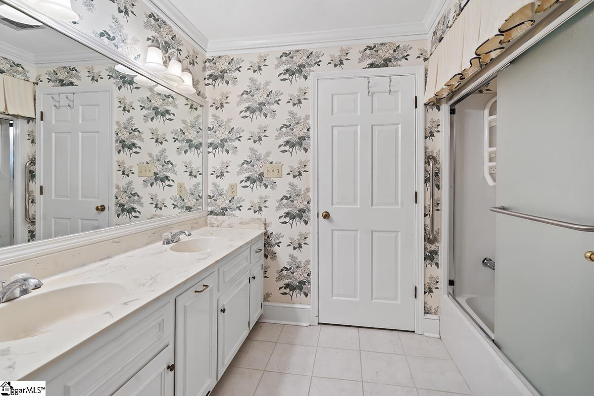 101 Longwood Lane Greenwood, SC 29646