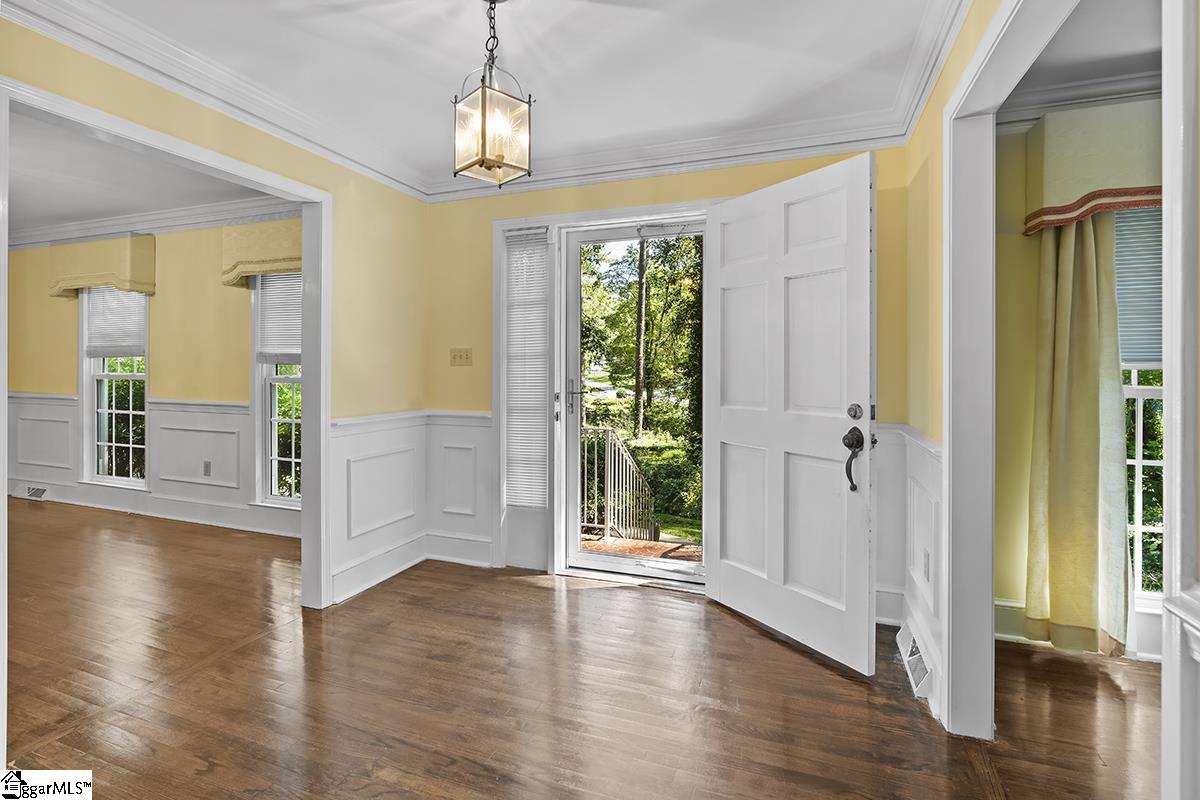 101 Longwood Lane Greenwood, SC 29646