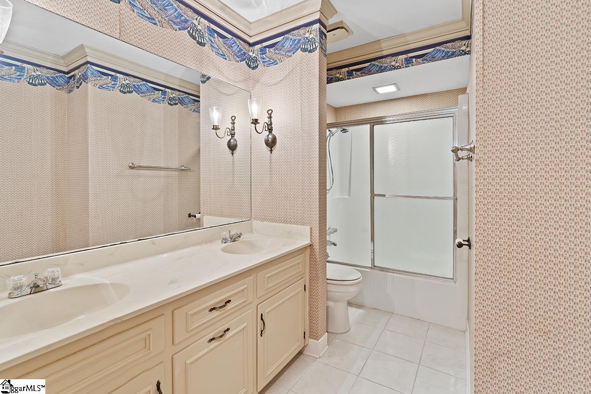 101 Longwood Lane Greenwood, SC 29646