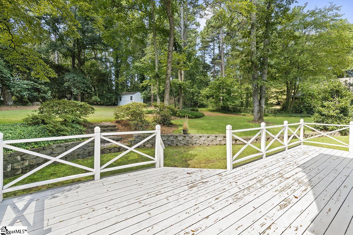 101 Longwood Lane Greenwood, SC 29646