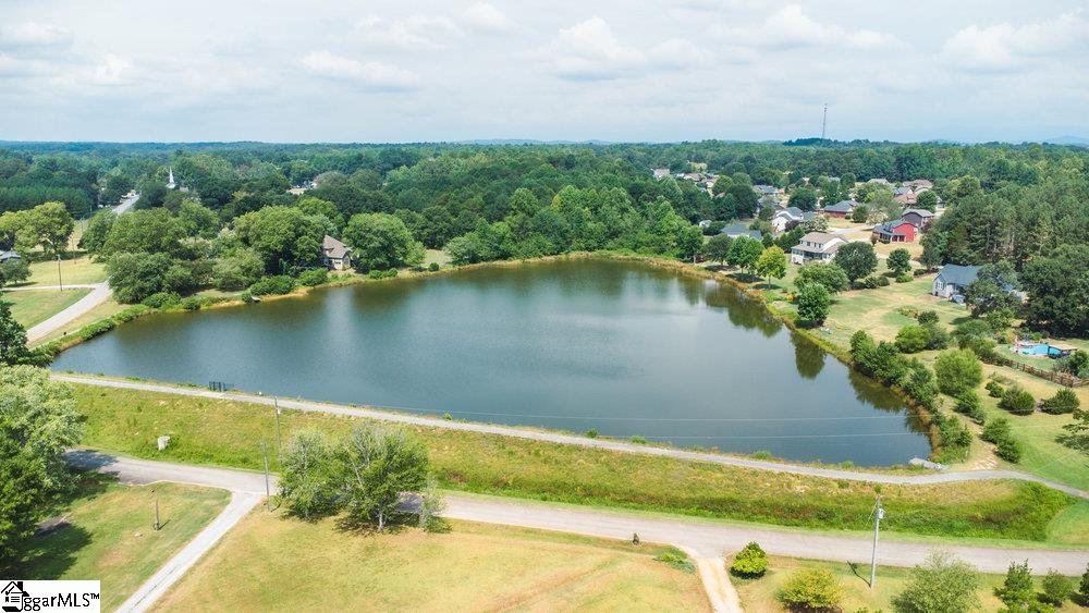 32 Berry Pine Court Taylors, SC 29687