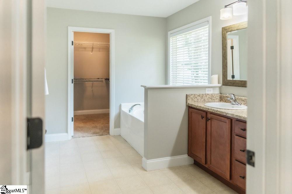 32 Berry Pine Court Taylors, SC 29687