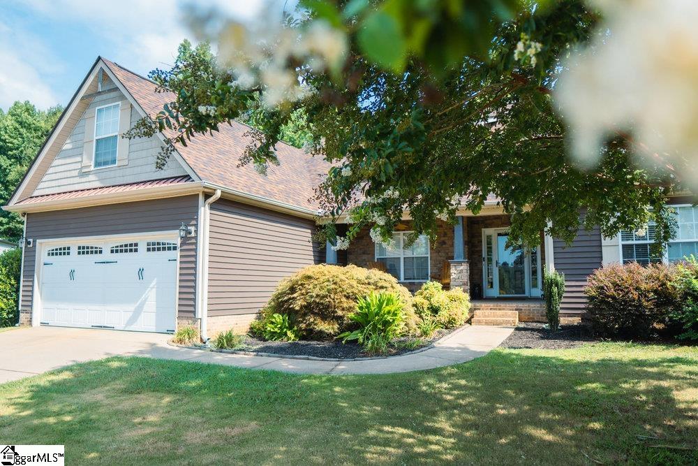 32 Berry Pine Court Taylors, SC 29687