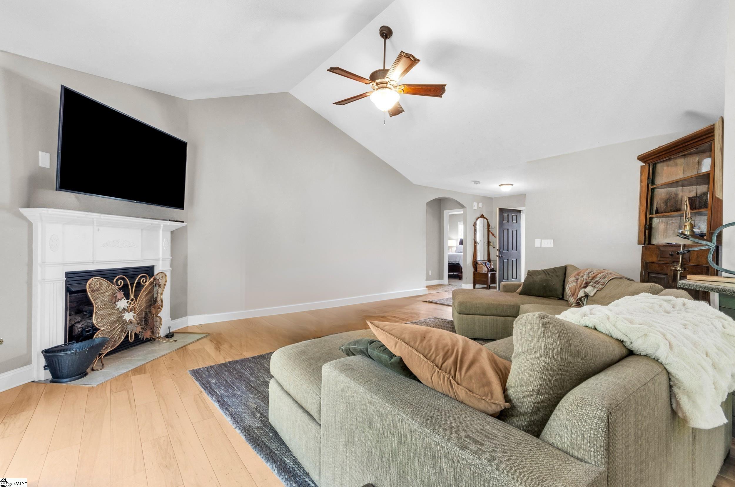 32 Berry Pine Court Taylors, SC 29687
