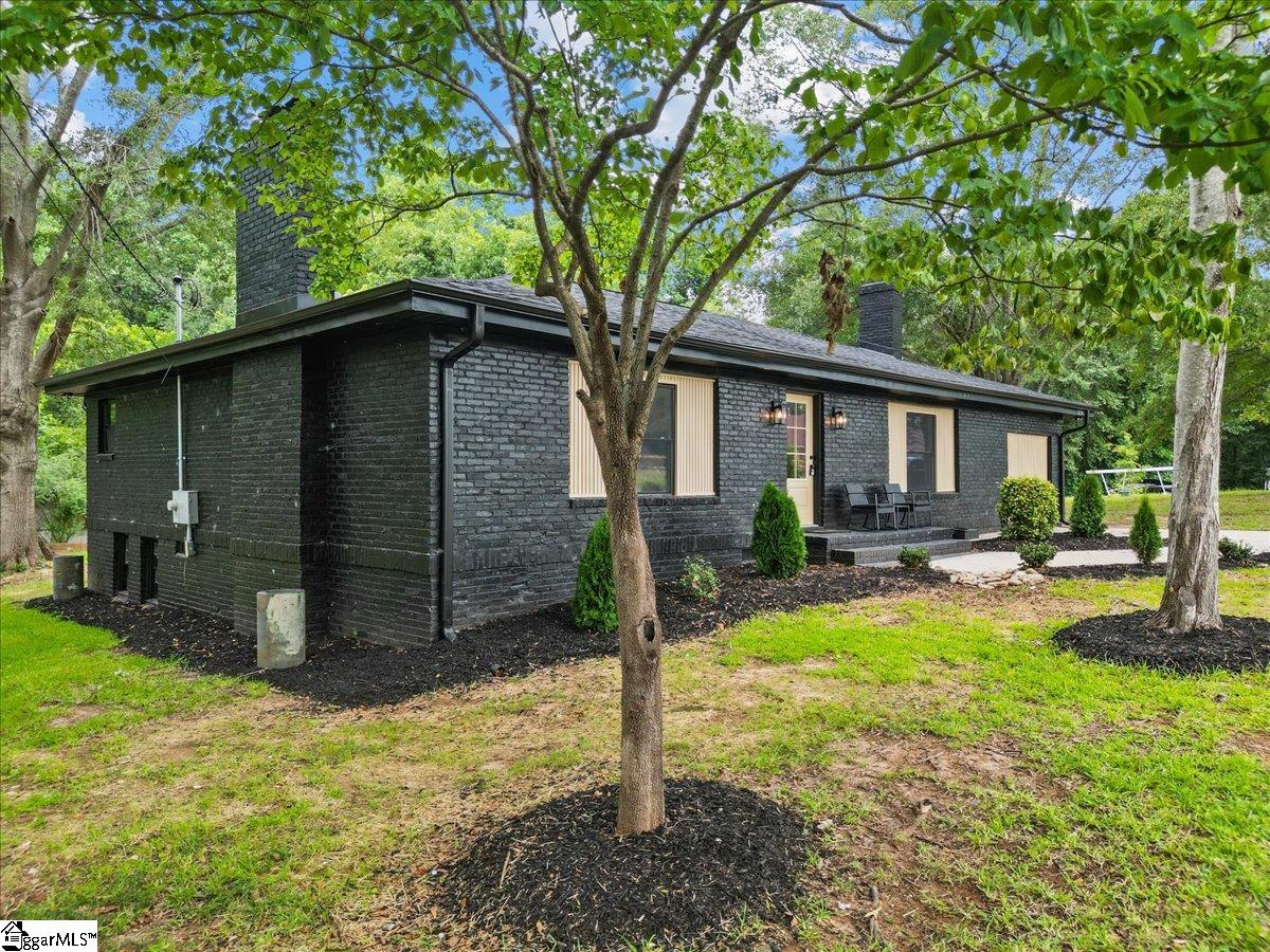 528 Garvin Street Pickens, SC 29671