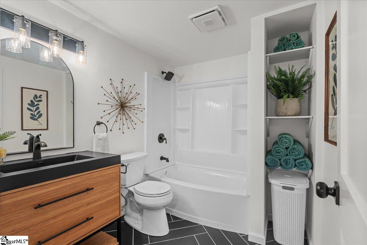 528 Garvin Street Pickens, SC 29671
