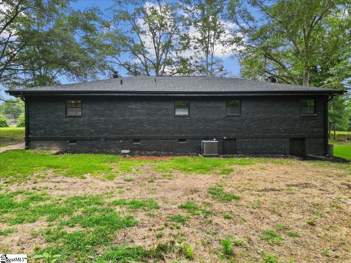 528 Garvin Street Pickens, SC 29671