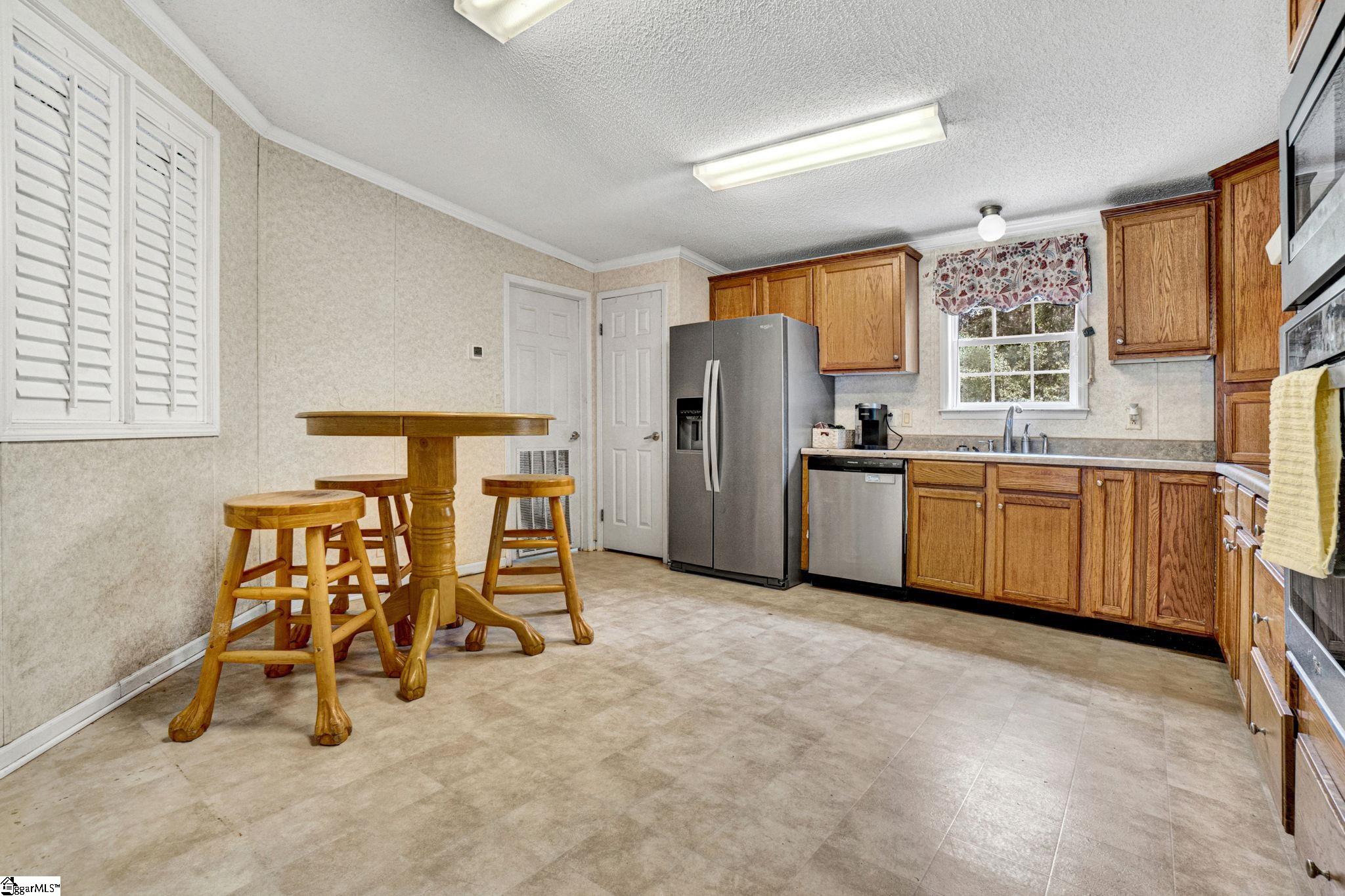 149 Pleasant Cove Drive Woodruff, SC 29388