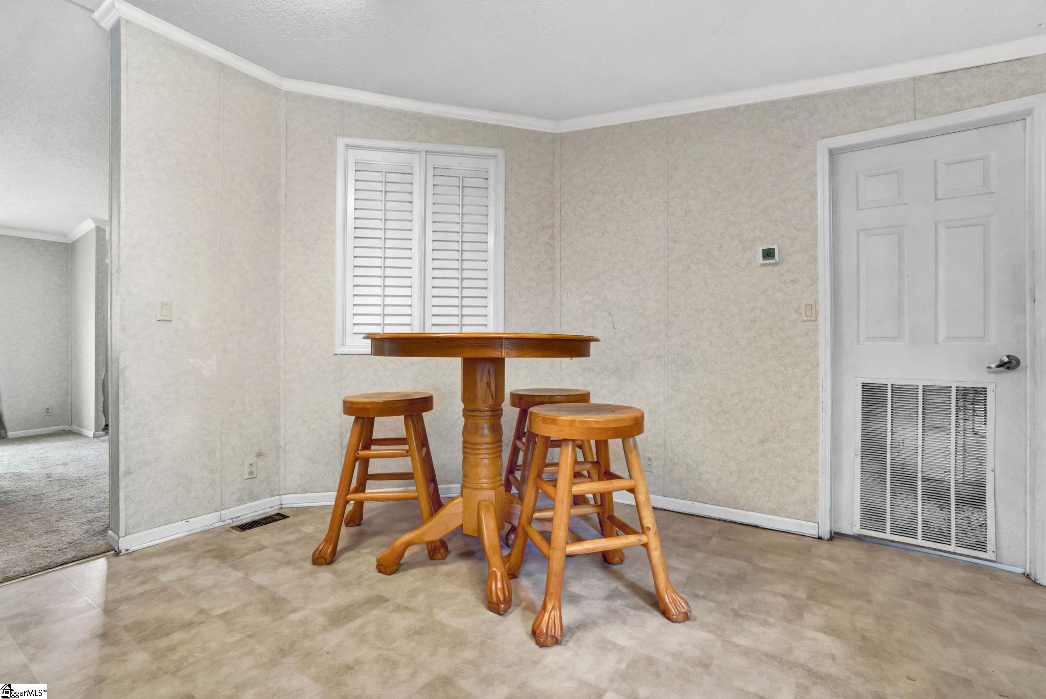 149 Pleasant Cove Drive Woodruff, SC 29388