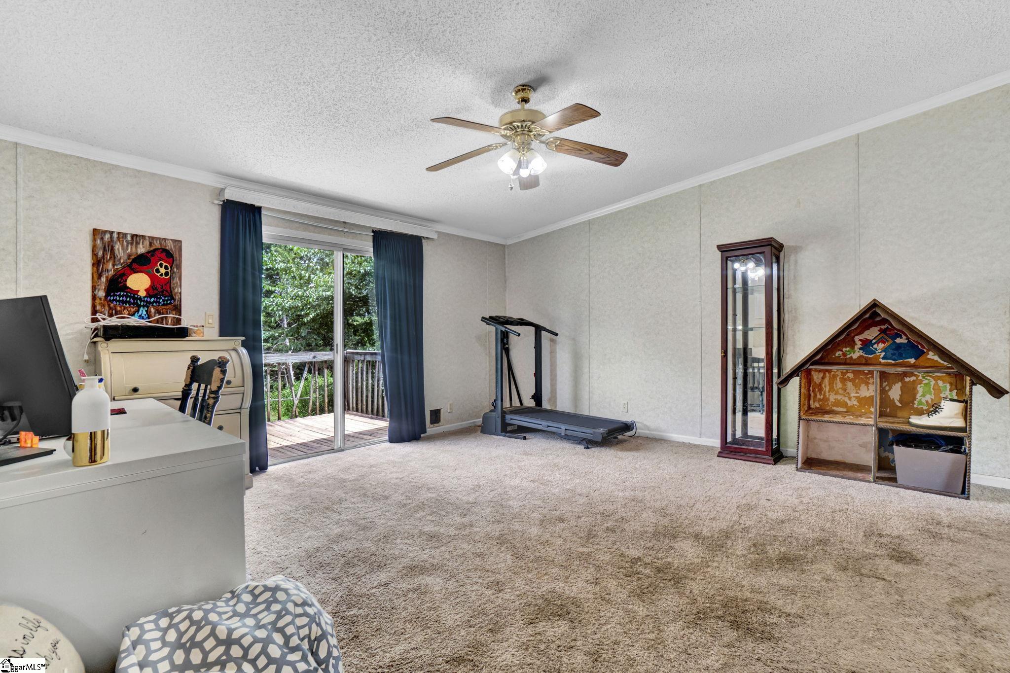 149 Pleasant Cove Drive Woodruff, SC 29388