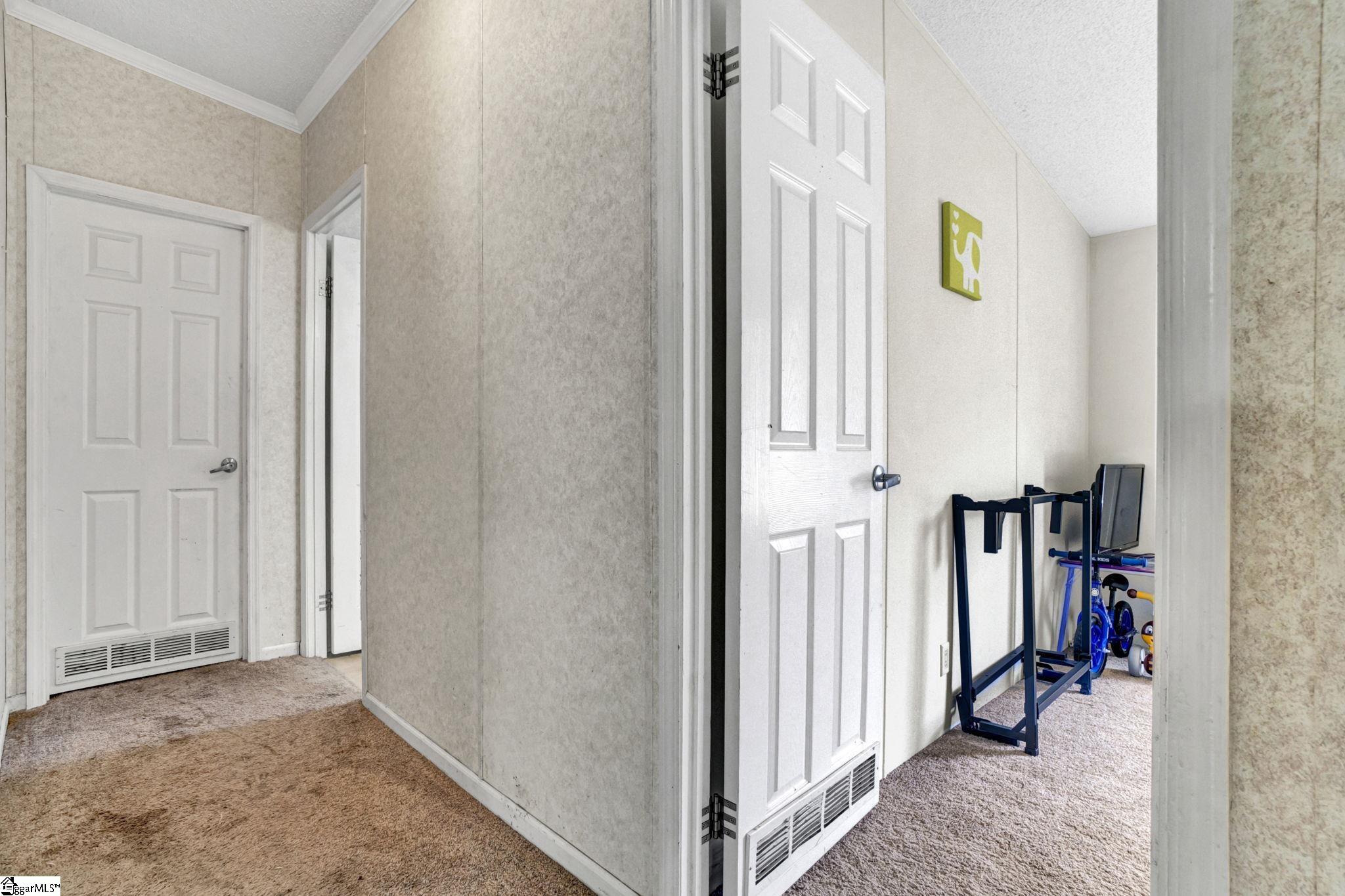 149 Pleasant Cove Drive Woodruff, SC 29388