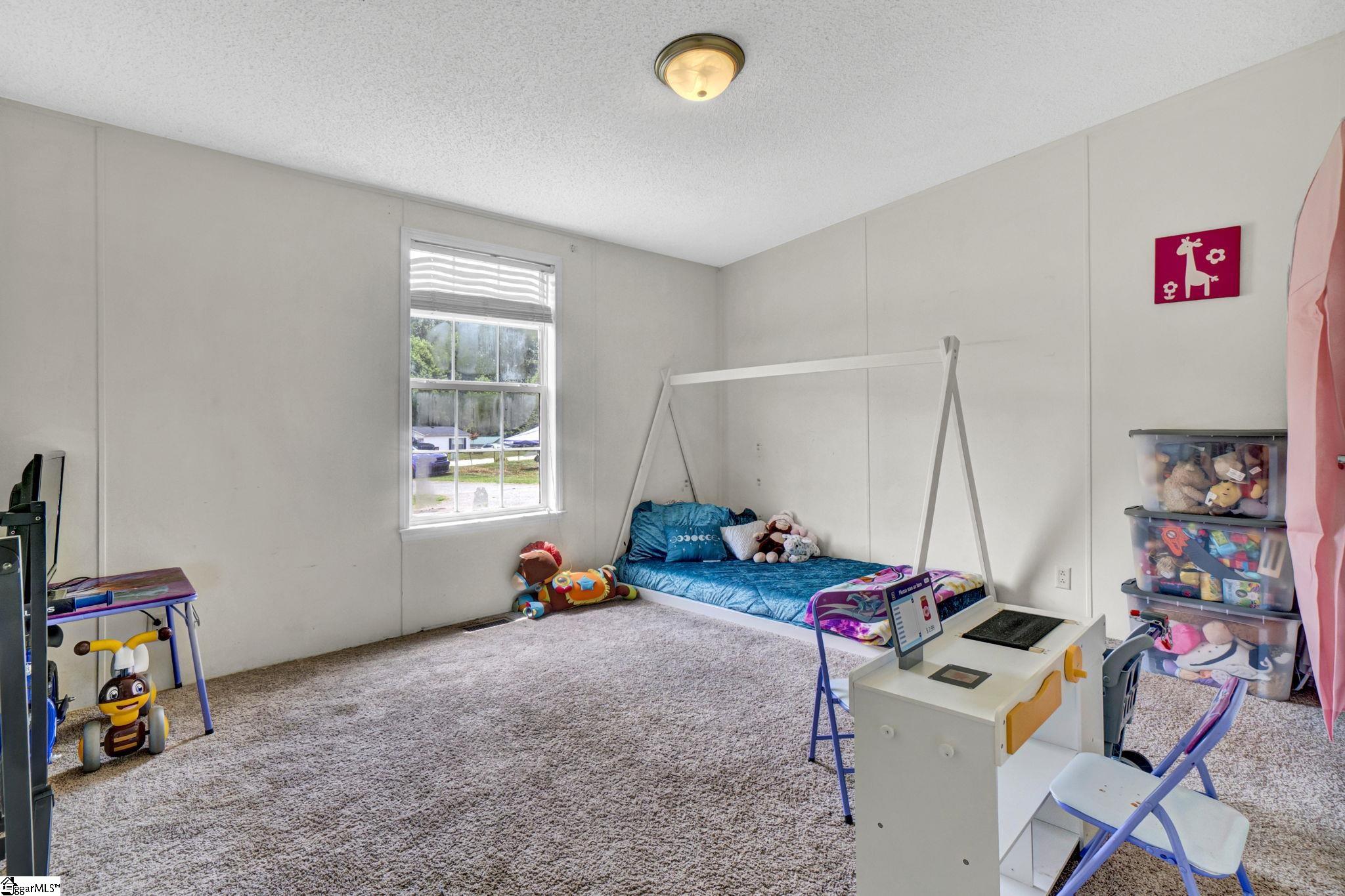 149 Pleasant Cove Drive Woodruff, SC 29388