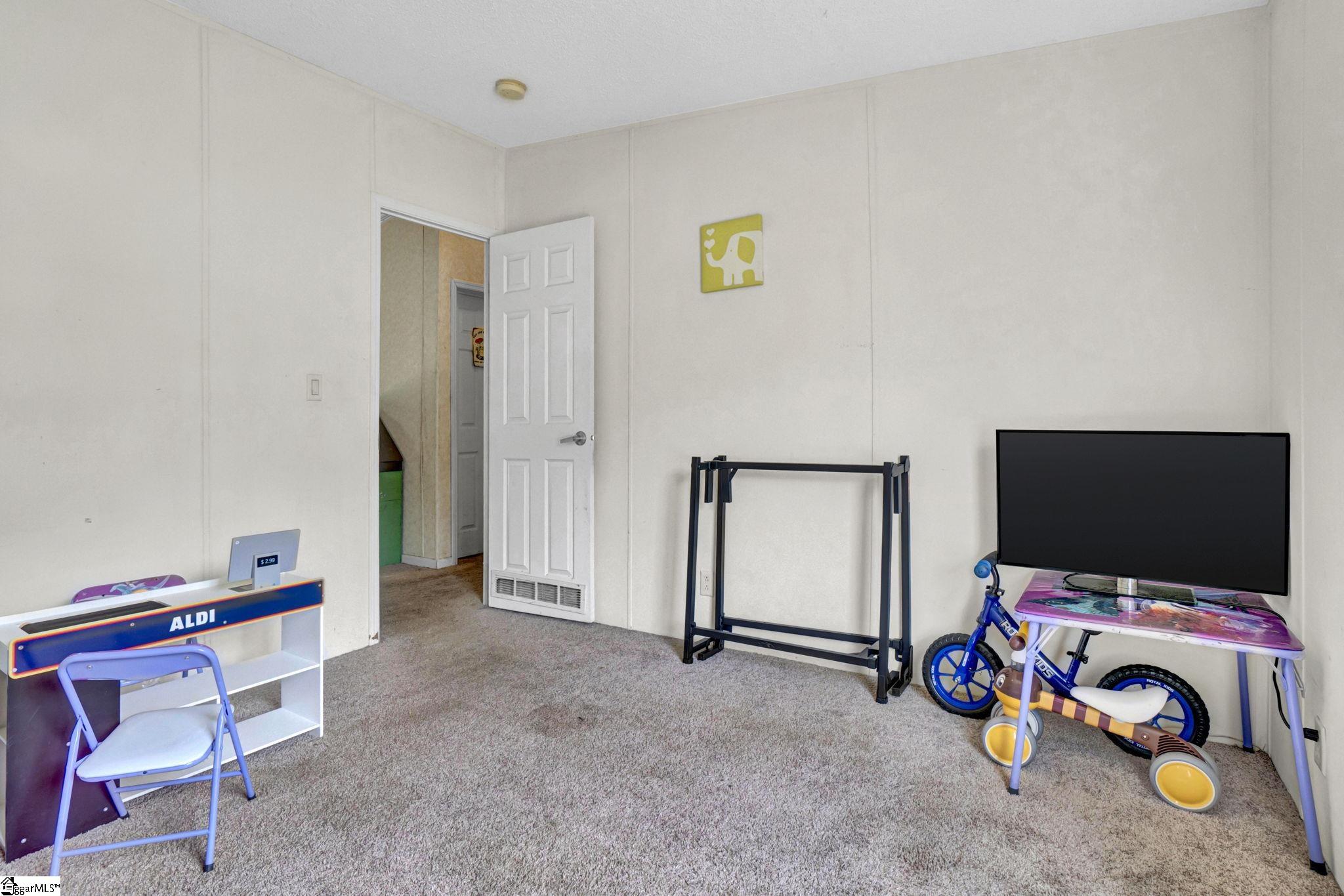 149 Pleasant Cove Drive Woodruff, SC 29388