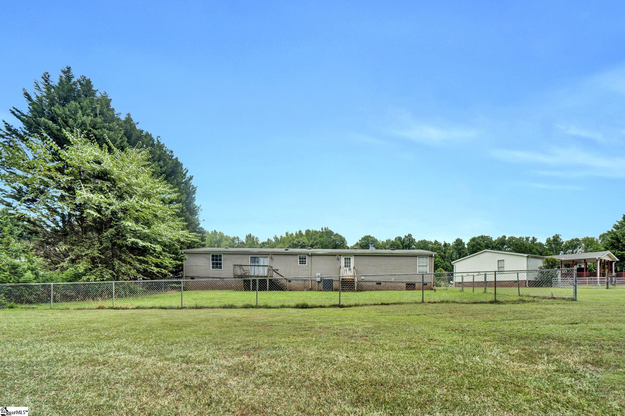 149 Pleasant Cove Drive Woodruff, SC 29388