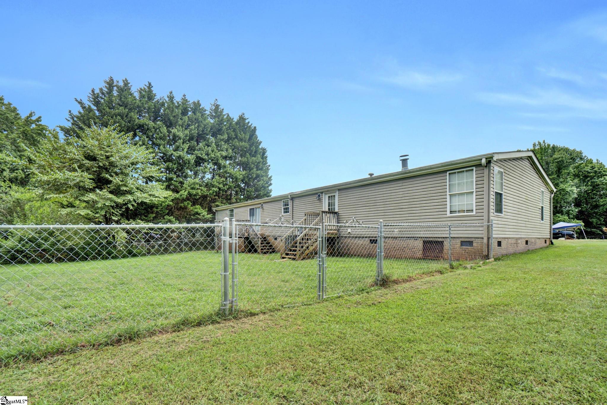 149 Pleasant Cove Drive Woodruff, SC 29388