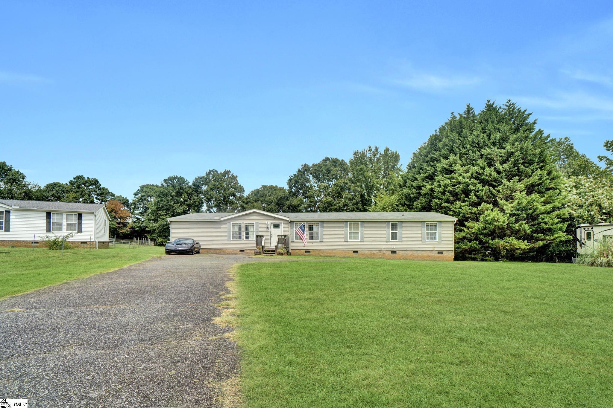 149 Pleasant Cove Drive Woodruff, SC 29388