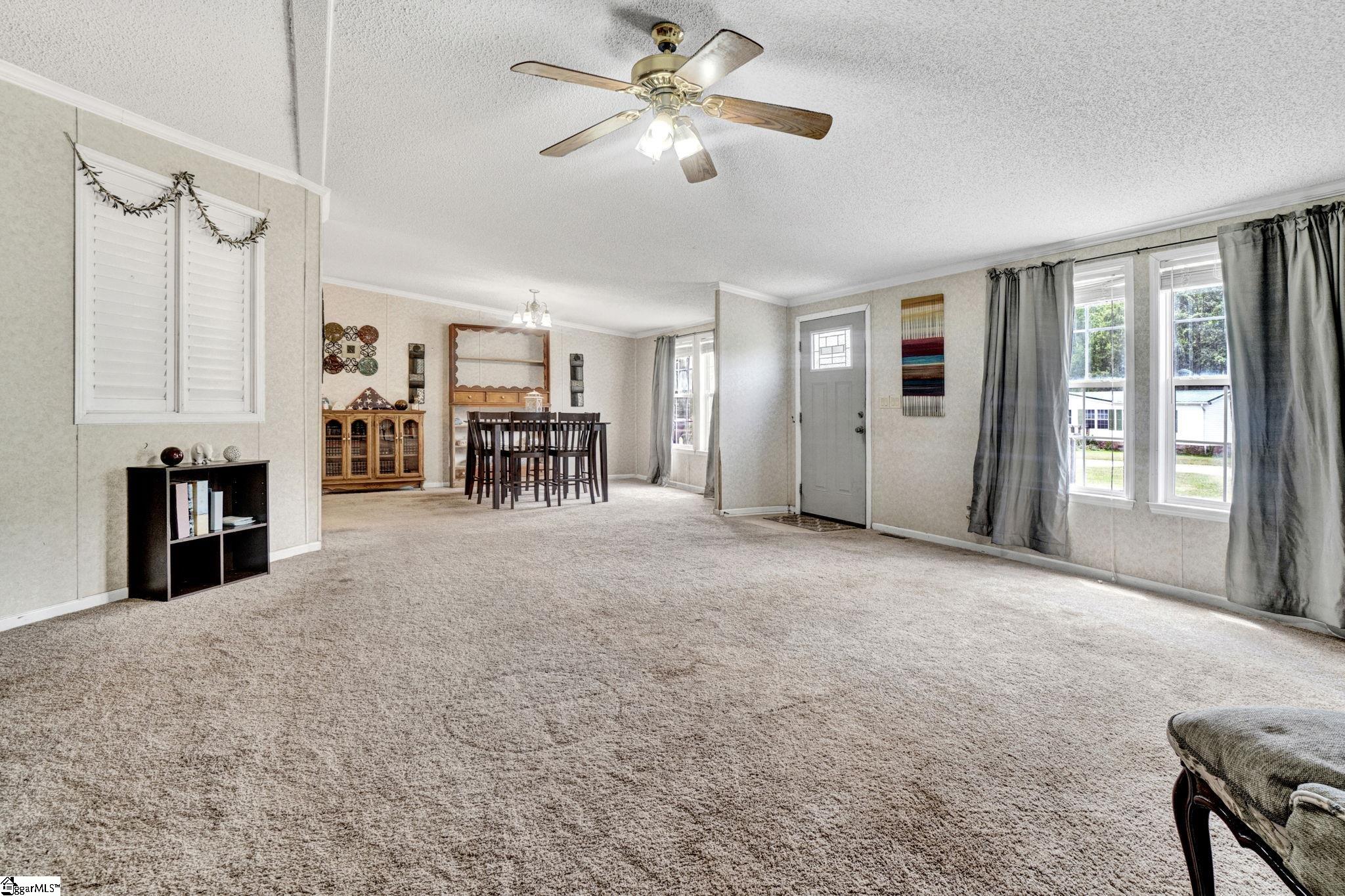 149 Pleasant Cove Drive Woodruff, SC 29388